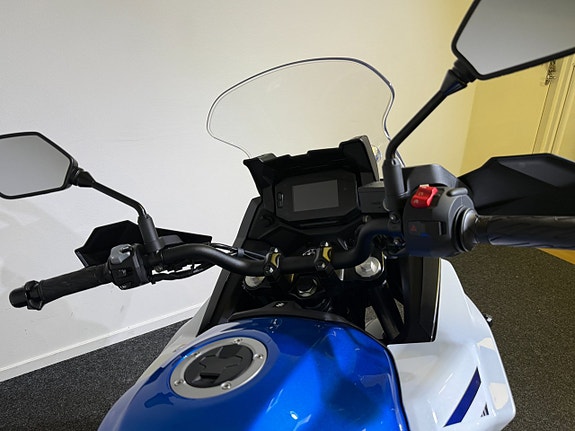 Suzuki SV-7GX 6 of 9