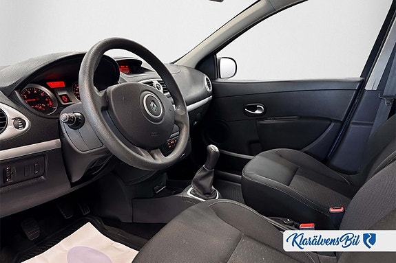 Renault Clio 10 of 13