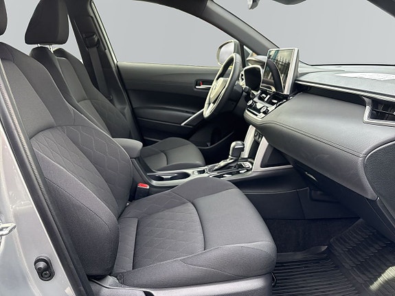 Toyota Corolla Cross 7 of 11