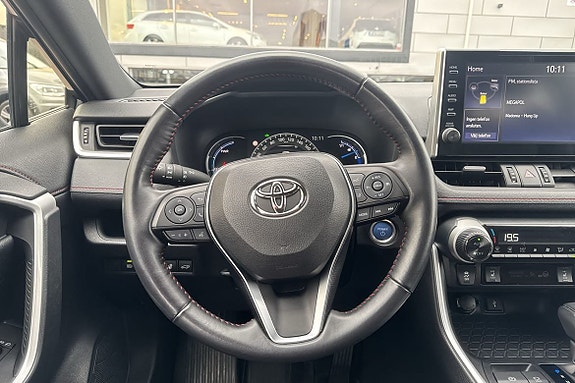 Toyota RAV4 14 of 20