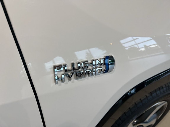 Toyota RAV4 21 of 27