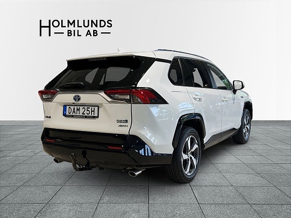 Toyota RAV4 18 of 27