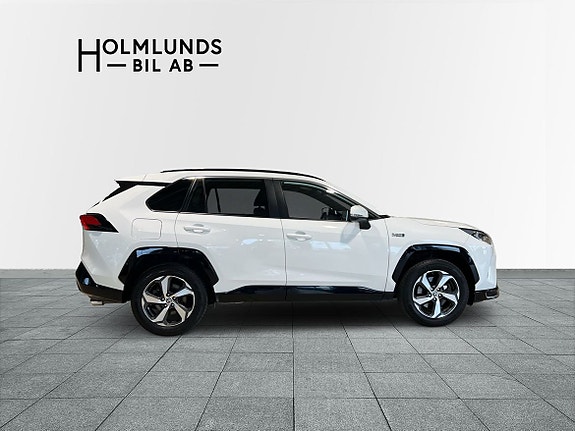 Toyota RAV4 17 of 27