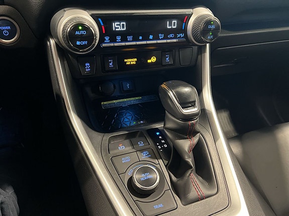 Toyota RAV4 26 of 27