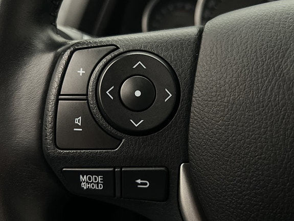 Toyota Auris 12 of 29