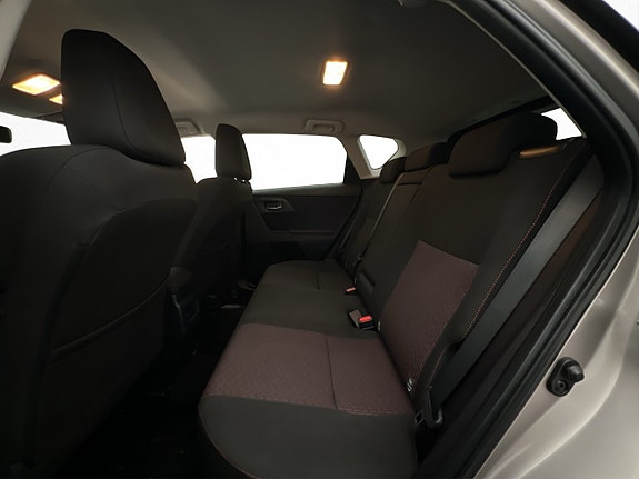 Toyota Auris 24 of 29