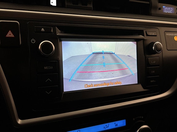 Toyota Auris 17 of 29