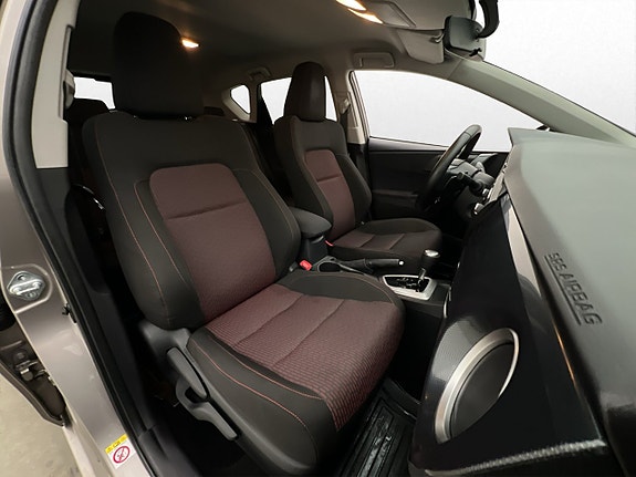 Toyota Auris 22 of 29