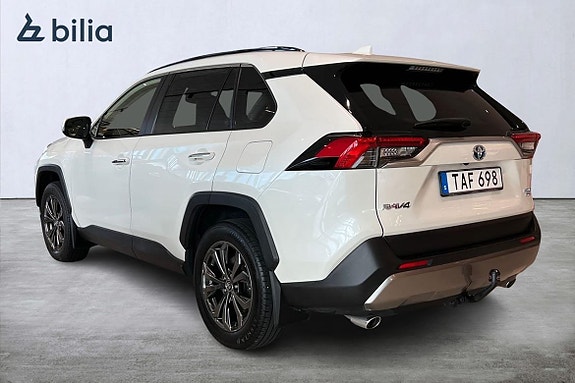 Toyota RAV4 2 of 27