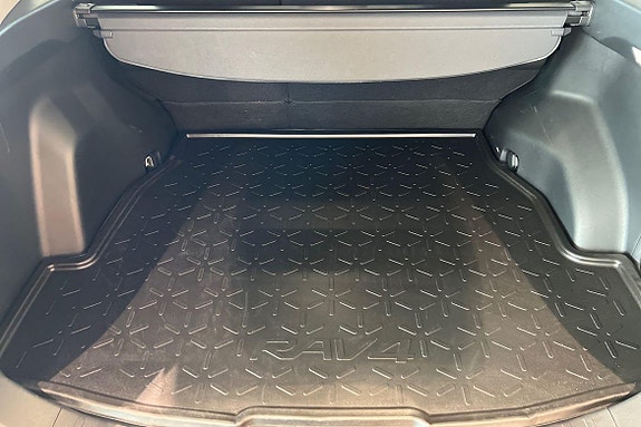 Toyota RAV4 12 of 27