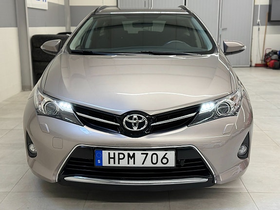 Toyota Auris 11 of 20