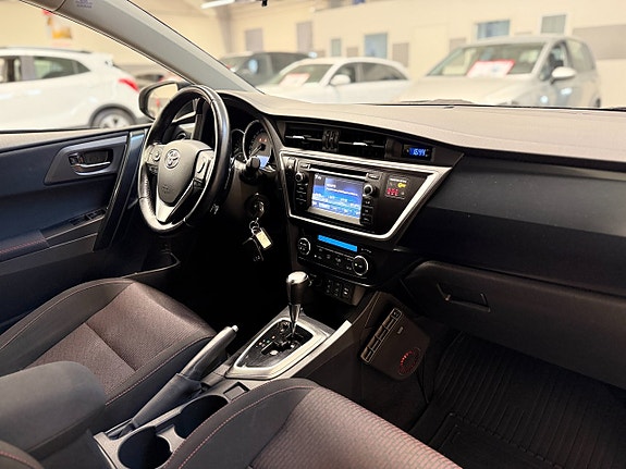 Toyota Auris 18 of 20