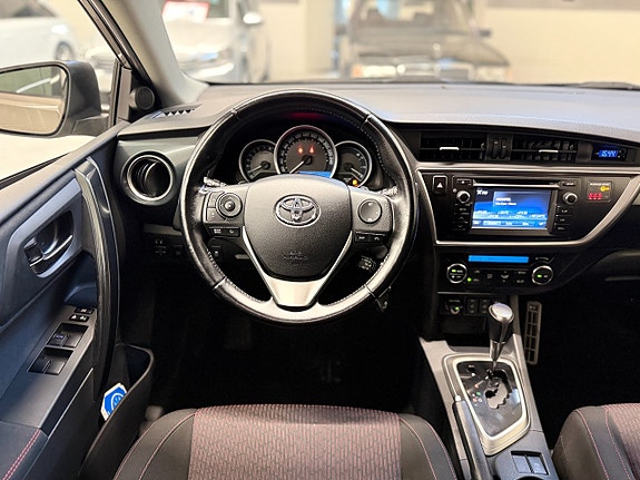 Toyota Auris 15 of 20