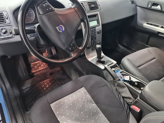 Volvo V50 5 of 6