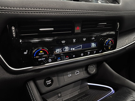 Nissan X-Trail 19 of 27