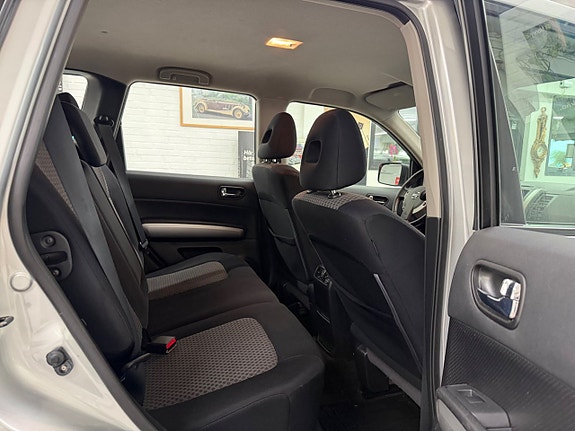 Nissan X-Trail 17 of 30