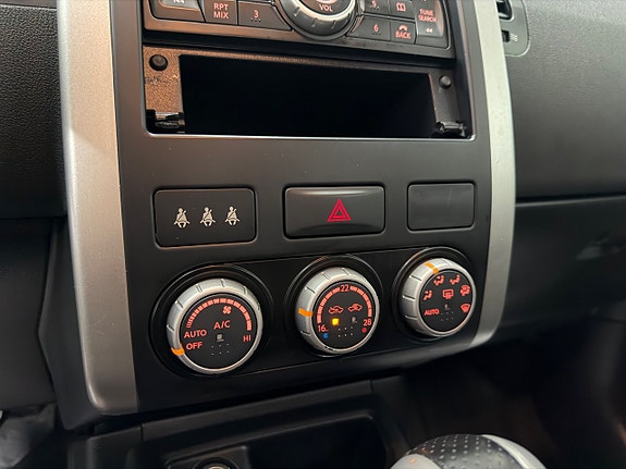 Nissan X-Trail 27 of 30