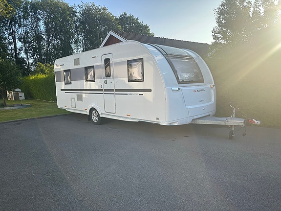 Adria Adora 573 pt 5 of 12