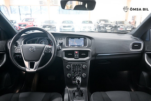 Volvo V40 10 of 14
