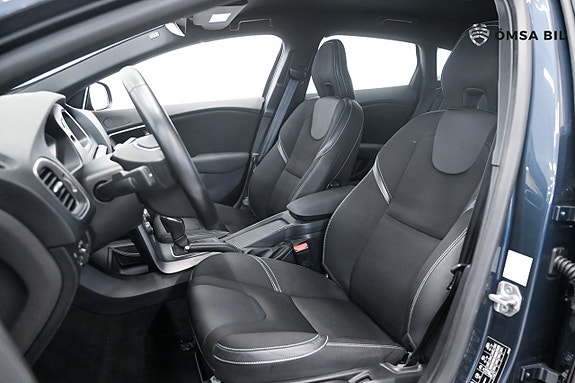 Volvo V40 7 of 14