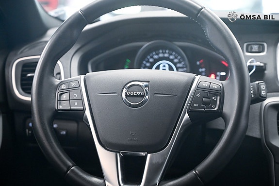 Volvo V40 11 of 14