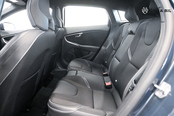 Volvo V40 8 of 14