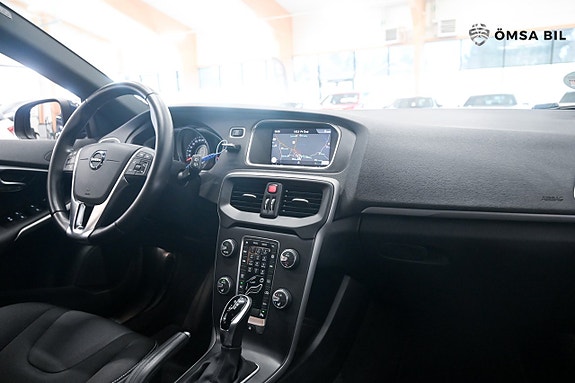 Volvo V40 13 of 14