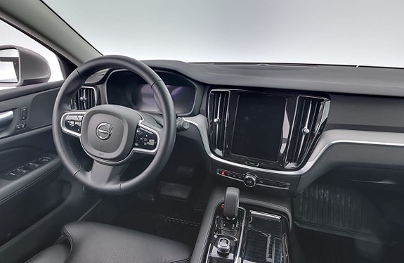 Volvo V60 8 of 17