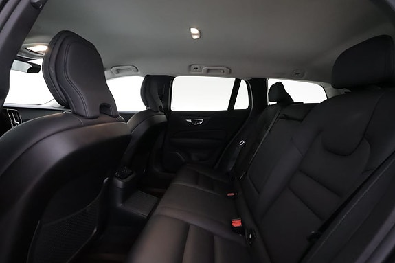 Volvo V60 10 of 17