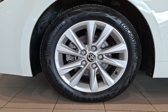 Toyota Corolla 11 of 23