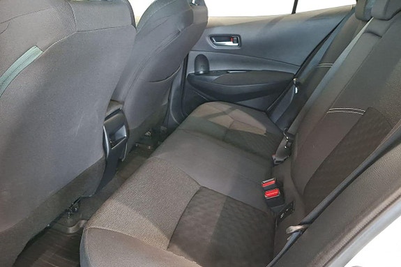 Toyota Corolla 20 of 23