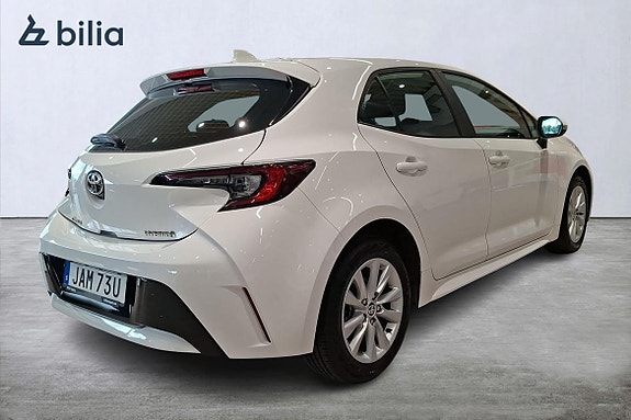 Toyota Corolla 8 of 23