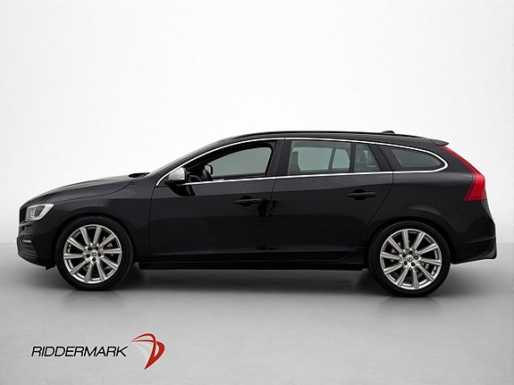 Volvo V60 2 of 29