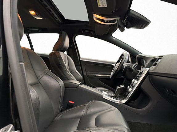 Volvo V60 9 of 29