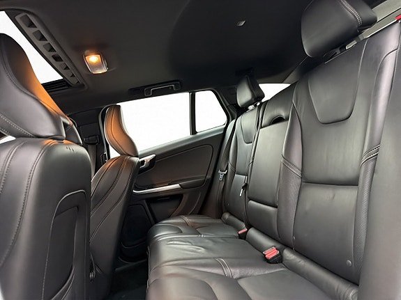 Volvo V60 10 of 29
