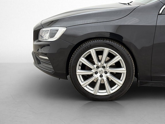 Volvo V60 26 of 29