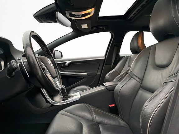 Volvo V60 12 of 29
