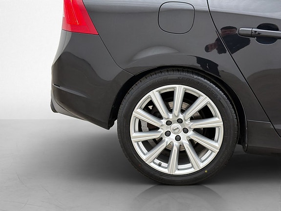 Volvo V60 28 of 29