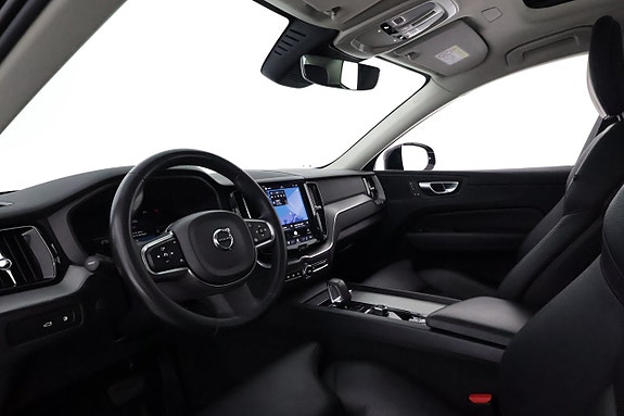 Volvo XC60 11 of 28