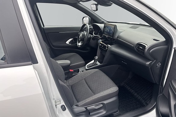 Toyota Yaris Cross 6 of 19