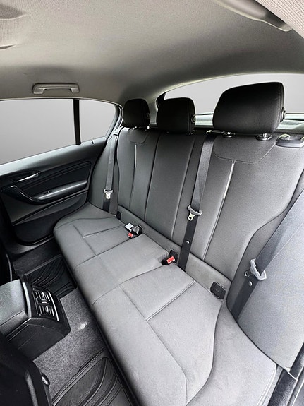 BMW 116i 18 of 24