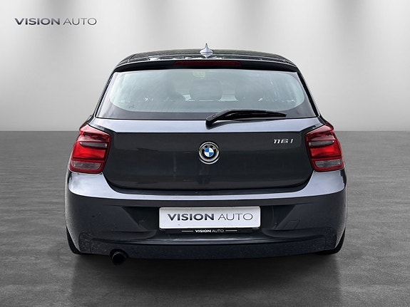 BMW 116i 6 of 24