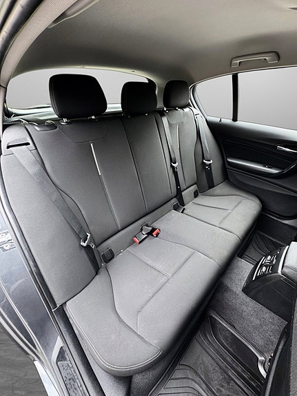 BMW 116i 19 of 24
