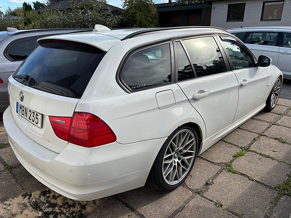 BMW 320d 9 of 9