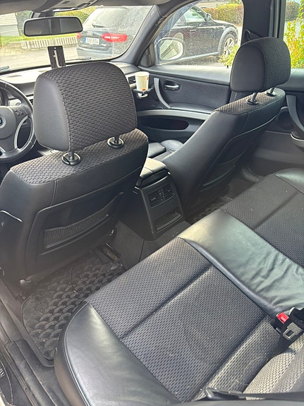BMW 320d 5 of 9