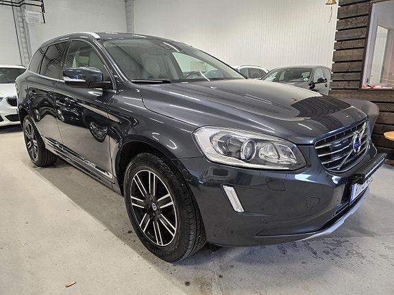 Volvo XC60 3 of 20