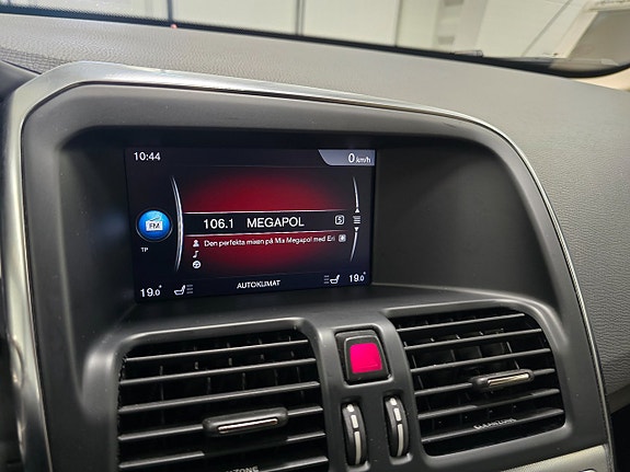 Volvo XC60 16 of 20