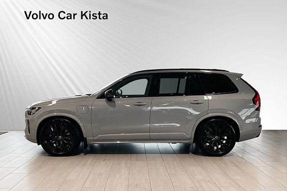 Volvo XC90 3 of 30