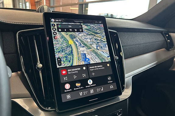 Volvo XC90 18 of 30