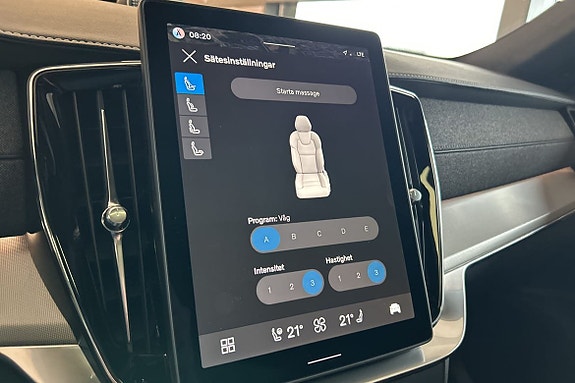 Volvo XC90 21 of 30